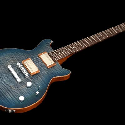 Kz One Solid Carved Top image 10