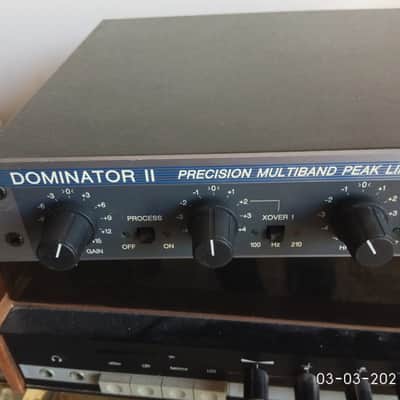 Aphex Dominator  II 720 Stereo Dominator II  Multiband Compressor 1990 Grey image 1