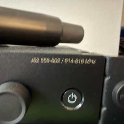 Shure SLX-D/Nexadyne Digital Wireless Microphone System J52 image 3