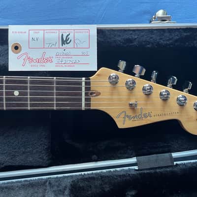 Fender American Series Stratocaster 2002 - 2007 Olympic White image 7