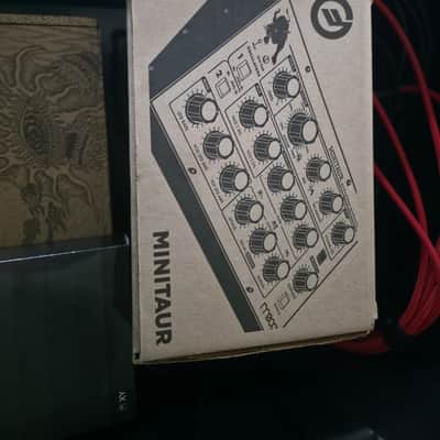 Moog Minitaur Rev2 TBP002 2012 - Present - Black image 2