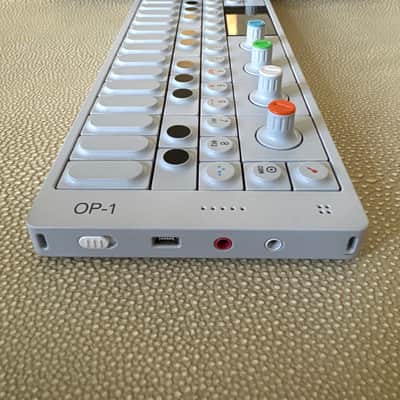 Teenage Engineering OP-1 Portable Synthesizer Workstation 2011 - Present - White image 4