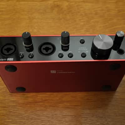 Focusrite Scarlett 2i2 3rd Gen USB Audio Interface 2019 - Present - Red / Black image 2