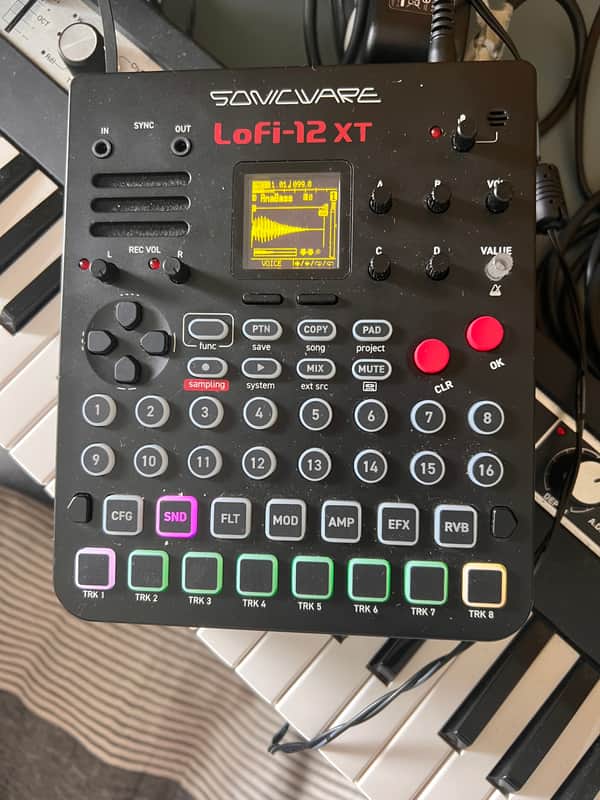 Sonicware Lofi-12 XT Low-Res Digitized Sampler 2024 - Present - Black image 1