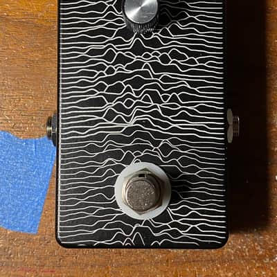 Super-Freq MOSFET Overdrive 2022 Unknown Pleasures edition image 1
