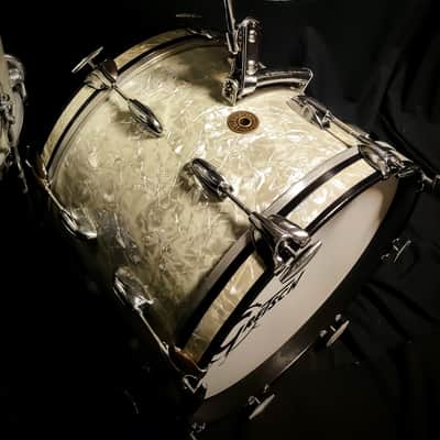 Gretsch Round Badge Jazz Kit Vintage 60s 16"x12" bass drum! image 15