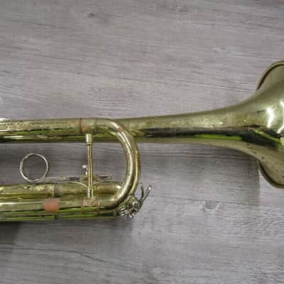 Bach TR300 Trumpet, USA, w/ Case & Bach 7C Mouthpiece, Good Condition image 2
