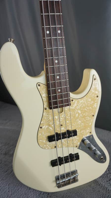 Bacchus Universe Series Jazz Bass - White image 1