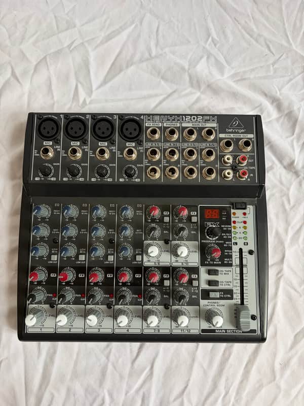 Behringer Xenyx 1202FX 12-Input Mixer with Effects | Reverb