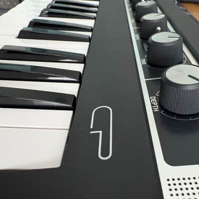 Yamaha Reface CP Mini Mobile Keyboard 2015 - Present - Black (Includes Analog Cases PULSE Yamaha Reface Case)