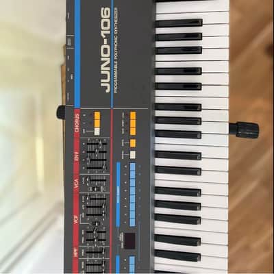 Roland Juno 106s 61-Key Programmable Polyphonic Synthesizer 1984 - 1991 - Black image 7