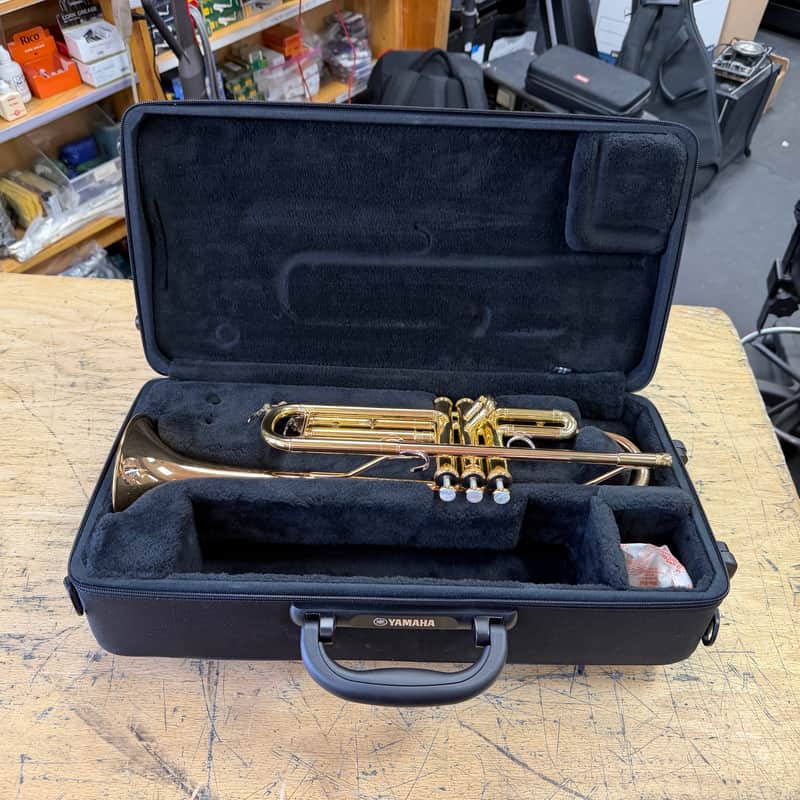 Used Yamaha YTR-6335RC Commercial Professional Bb Trumpet with Case image 1