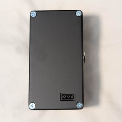 MXR Custom Shop CSP041 Hybrid Fuzz Pedal Limited Graphic NIB image 5