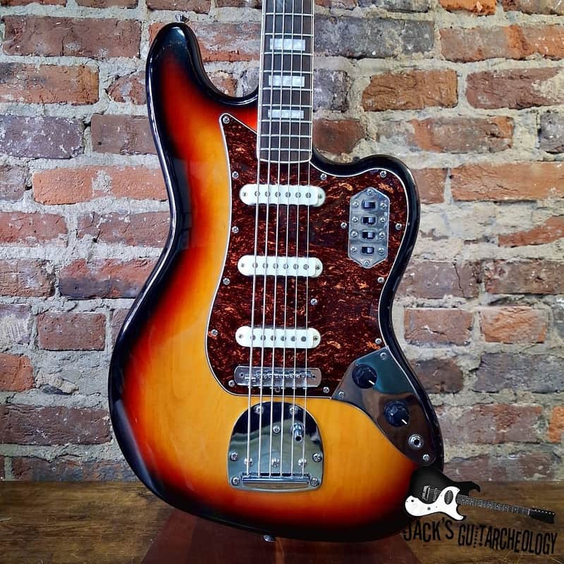 Squier Bass VI
