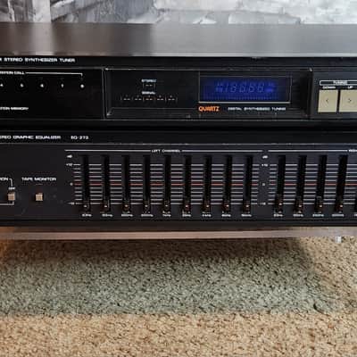 Fisher Fisher EQ-273/ FM273 is a vintage AM/FM tuner and EQ 80s  - Black image 3