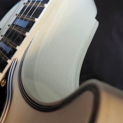 Gibson Vintage 2001 Les Paul Custom, Alpine White, Gold Hardware, w/HSC, Just Unboxed image 19