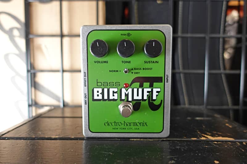 Electro-Harmonix Bass Big Muff Pi Distortion / Sustainer 2008 - Present - Green image 1