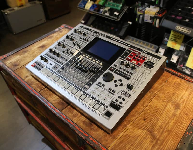Roland MC-909 Groovebox 2010s - Silver image 1