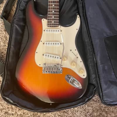 Fender American Stratocaster with Rosewood Fretboard 2000 - 3-Color Sunburst image 2