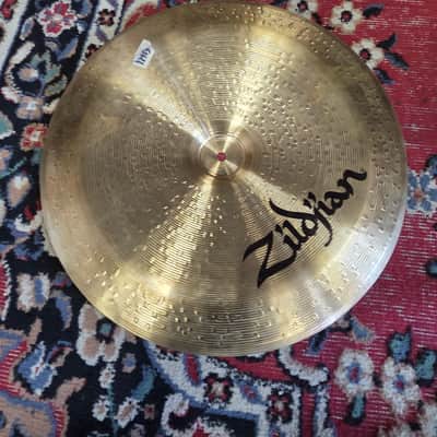 Zildjian ZHT 18" China 1295g image 4