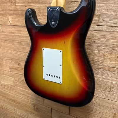 Fender Vintage Stratocaster Guitar -Maple Fretboard 1976- Sunburst- 10lbs w/non original pups + case image 15
