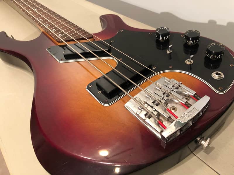 Gibson Victory Artist Bass 1982 Sunburst image 1
