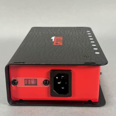 Gator GTR-PWR-8 Pedalboard Power Supply (New Open Box) image 5