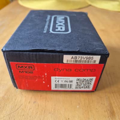 MXR M102 Dyna Comp 1995 - Present - Red image 7