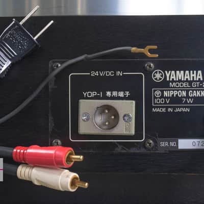 YAMAHA GT-2000 Direct Drive Turntable in Very Good Condition image 25