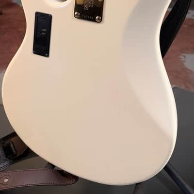 Ernie Ball Music Man StingRay 5 H Ivory White 2013 image 6