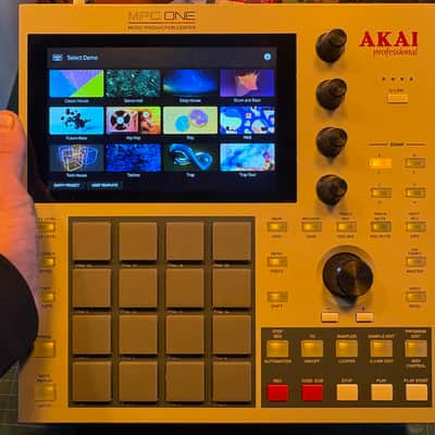 Akai MPC One Standalone MIDI Sequencer Retro Edition with deck saver image 4