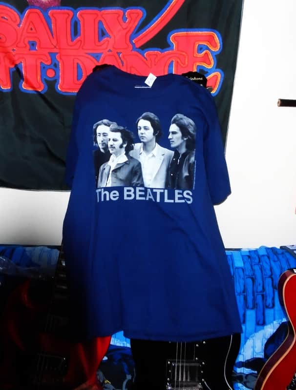 beatles 1968 photo logo new OFFICIAL UK M tee - fab four revolver love money julia image 1