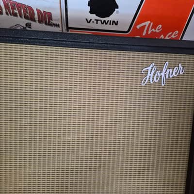 Hofner amplifier image 9