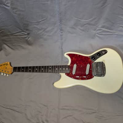Fender Mustang 1967 (Birdseye Maple) & 1968-1969 Princeton Reverb Amp Package image 3