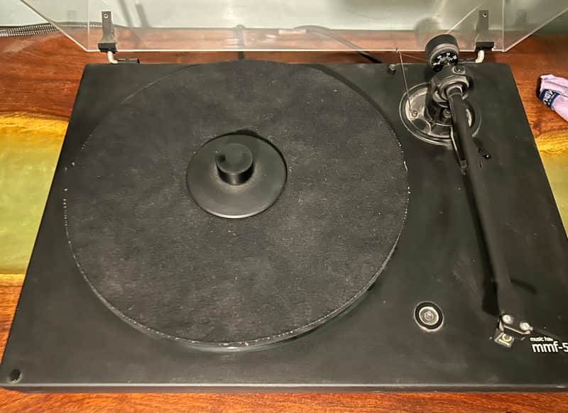 Music Hall MMF-5 Turntable early-2000s - Black image 1