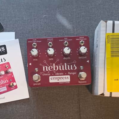 Empress Effects Nebulus Chorus / Vibrato / Flanger – Excellent Condition – Boxed image 1