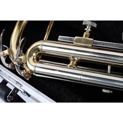 Giardinelli GTR-300 Student Bb Trumpet Regular image 2