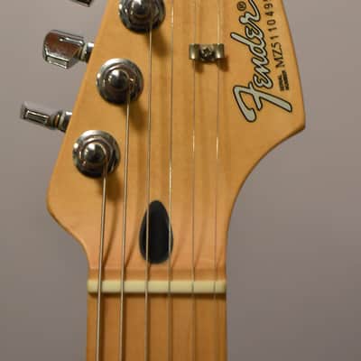 2005 Fender Standard Stratocaster HSS MIM Black w/HSC image 5