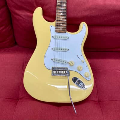 Fender Yngwie Malmsteen Stratocaster with Scalloped Rosewood Fingerboard 2017 - Vintage White image 6