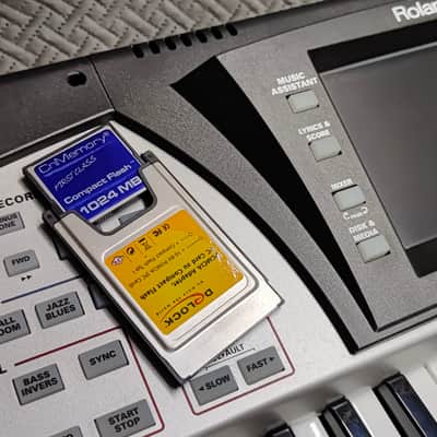 Roland E-50 - 61-Key Music Workstation + Memory Flash card ✅USB Upgrade✅ Keyboard image 3