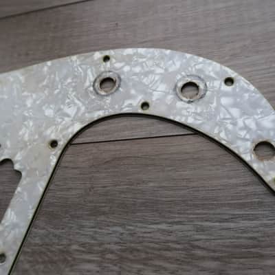 Fender Precision  1962 thru 1971 Pearloid Relic / Aged Pearl Bass USA Vintage Reissue AVRI image 9
