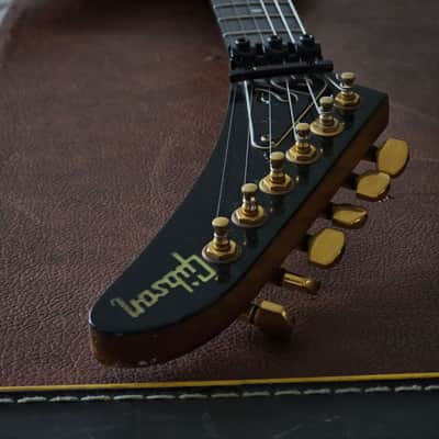 Gibson Explorer II E2 with Floyd Rose 1981 - Walnut image 15