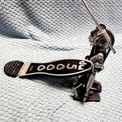 DW 5000 Series Single Bass Drum Pedal, With Irin Case, New DW Replacement Chain And Spring, In Packages image 2