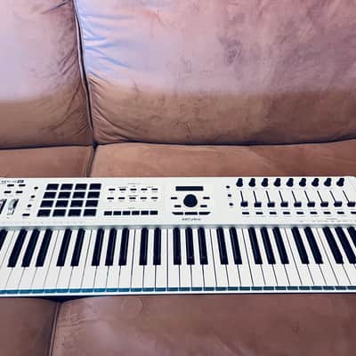 Arturia KeyLab 61 MkII - white