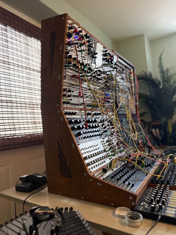 2 Many Synths 20u 116hp 2022 - Medium finish wood image 1