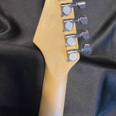 Leo Jaymz Leo Jaymz 2025 - Black/ silver burst with maple neck and fingerboard image 4