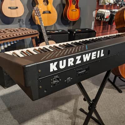 Kurzweil K1000 SE (Special Edition) 76 Note Synthesizer image 6