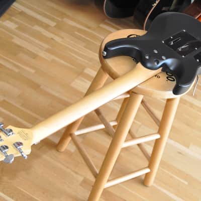 SCHECTER C-6 Deluxe FR Satin Black / C6 SBK / R023031201 image 9