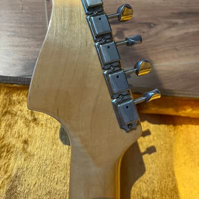 Fender American Vintage '62 Jazzmaster 2000 - 2012 - 3-Color Sunburst image 9