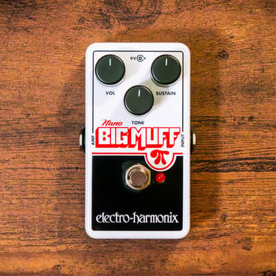 Electro-Harmonix Nano Big Muff Pi Distortion / Sustainer 2013 - Present - White / Black / Red image 3